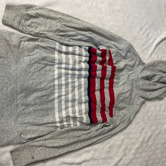 Gap Kids gray with one blue stripe Youth L (10/12) long sleeve shirt - Picture 3 of 3